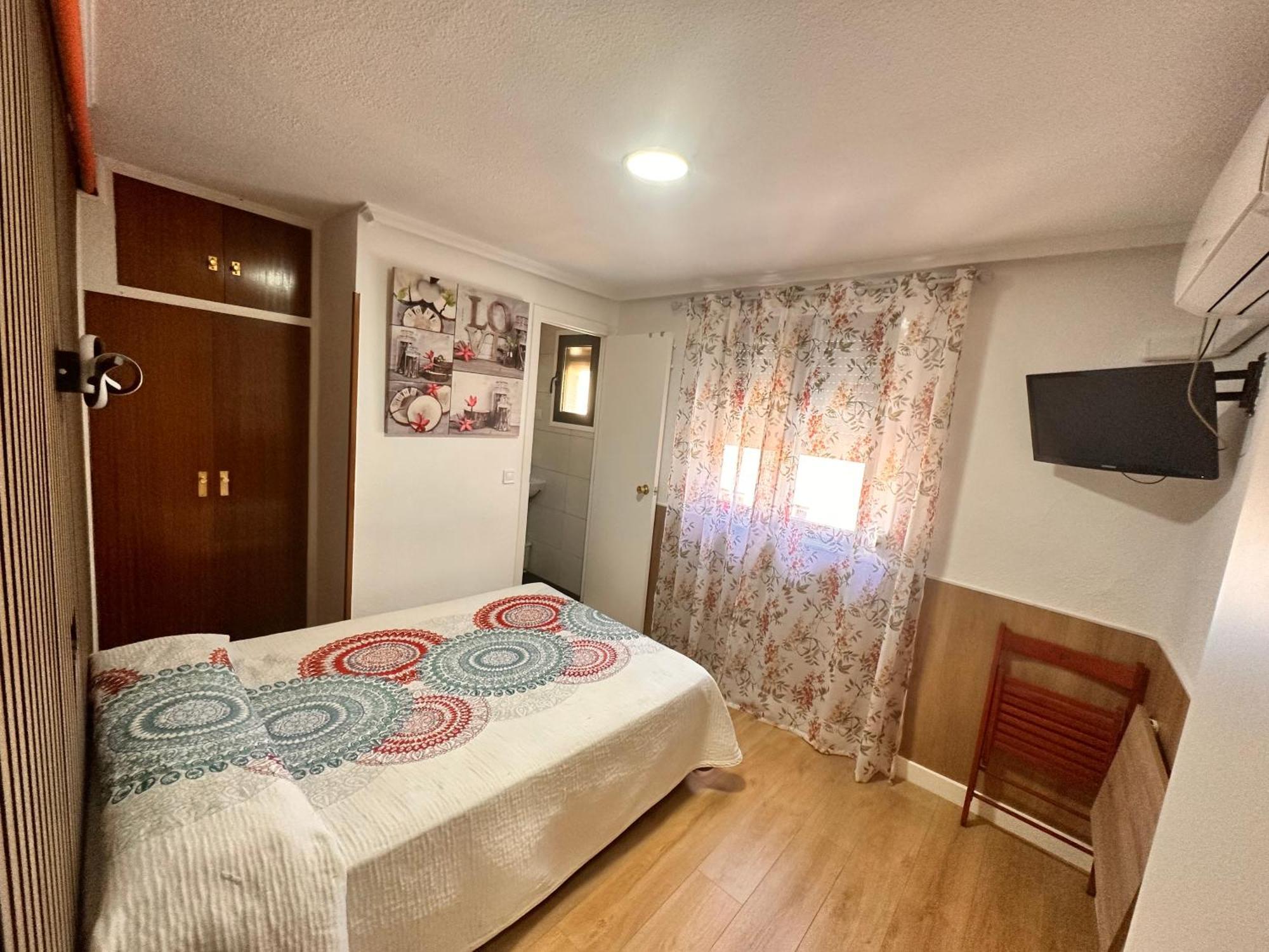 Hostal Rober Madrid Exterior foto